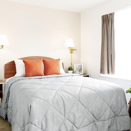 Intown Suites Extended Stay Minneapolis Mn - Coon Rapids Exterior photo